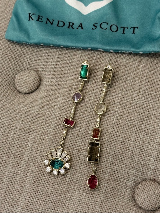 Kendra Scott Jewelry - Kendra Scott  • asymmetrical multistone drop earrings
